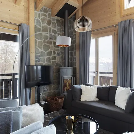 In Les Masses With Garden * Agettes