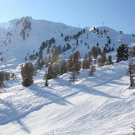 In Les Masses With Garden Σαλέ