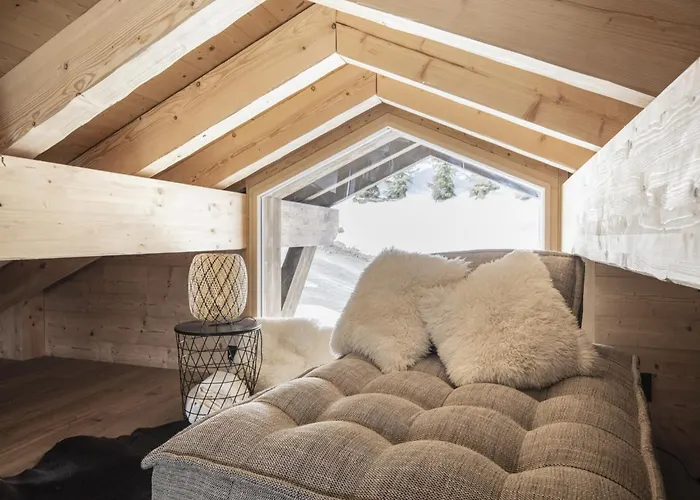 In Les Masses With Garden