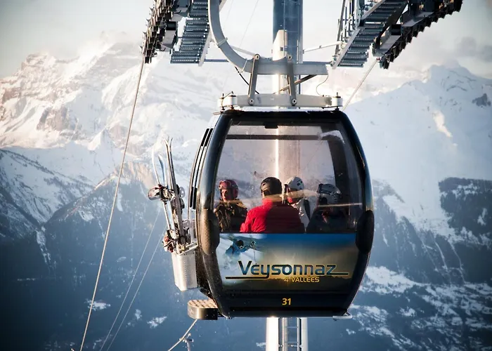 In Les Masses With Garden