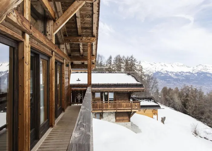 شاليه In Les Masses With Garden