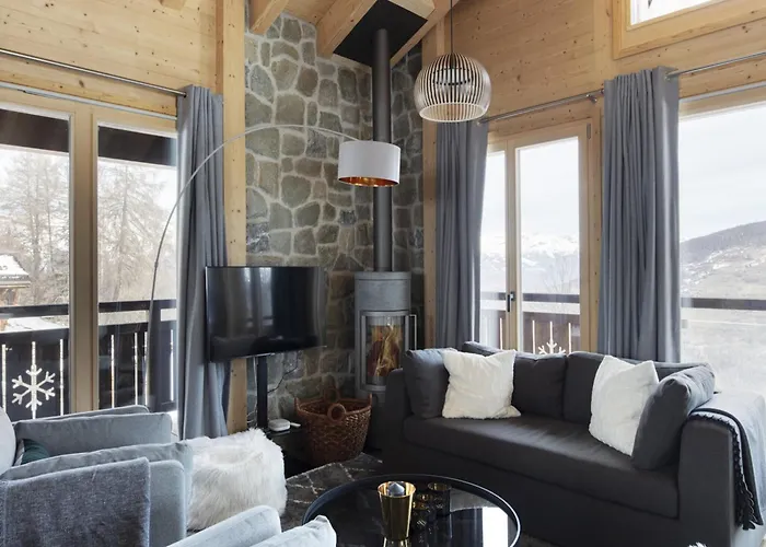 In Les Masses With Garden * Agettes