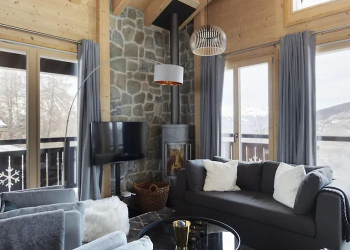 شاليه In Les Masses With Garden