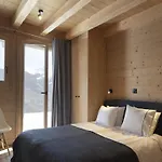 Chalet In Les Masses With Garden